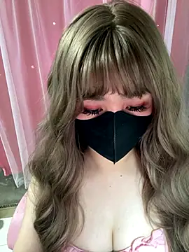 Snapshot of -Violet-t chatting on January 2026 07:21:01 AM -Violet-t online show from January 2026 07:21:01 AM