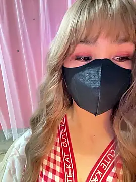 Snapshot of -Violet-t chatting on January 2026 01:25:02 PM -Violet-t online show from January 2026 01:25:02 PM