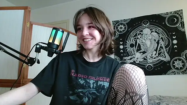 Snapshot of Mysterious_Toy chatting on January 2026 07:11:01 PM Mysterious Toy online show from January 2026 07:11:01 PM