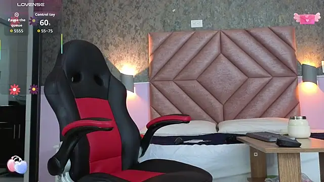 tabata monroe online show from February 2026 07:44:02 PM