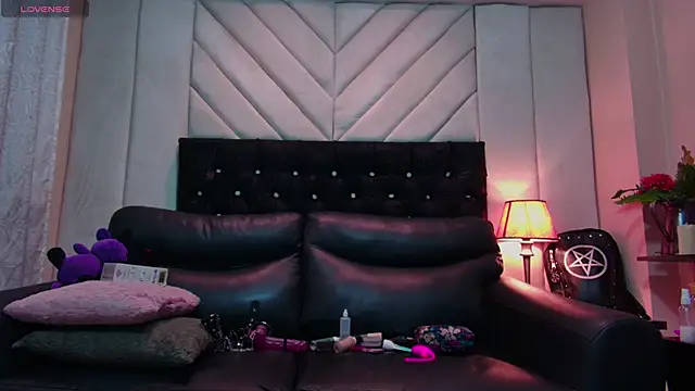 Snapshot of Scaarlett_prince chatting on March 2026 01:06:01 PM Scaarlett prince online show from March 2026 01:06:01 PM