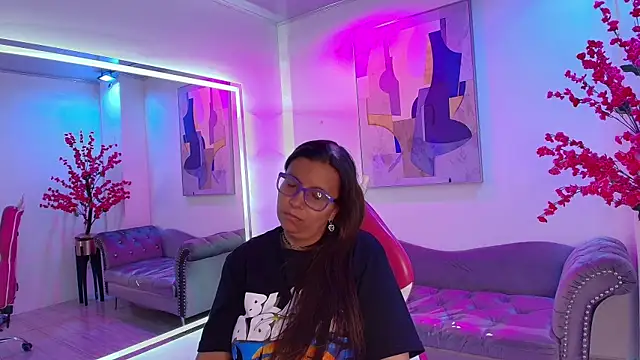 Amber  rouge online show from March 2026 03:14:01 PM