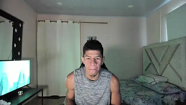 Snapshot of antonio_aguilarx chatting on July 2026 07:34:02 PM antonio aguilarx online show from July 2026 07:34:02 PM