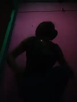 larahotg online show from January 2026 04:44:01 PM