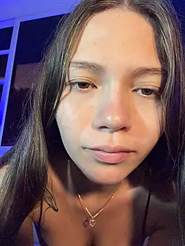 EmmaJhoons online show from February 2026 11:37:02 AM