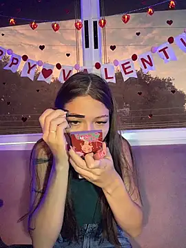 EmmaJhoons online show from February 2026 11:50:01 AM