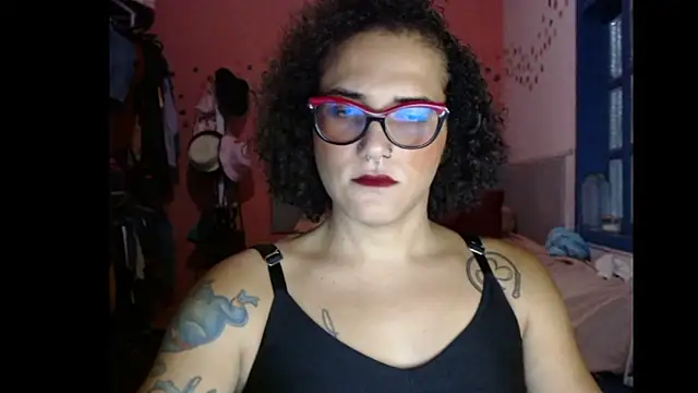 Queen Domme de paus online show from January 2026 10:58:02 PM