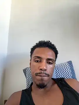 Snapshot of LorenzoBlack27 chatting on April 2026 06:43:02 PM LorenzoBlack27 online show from April 2026 06:43:02 PM