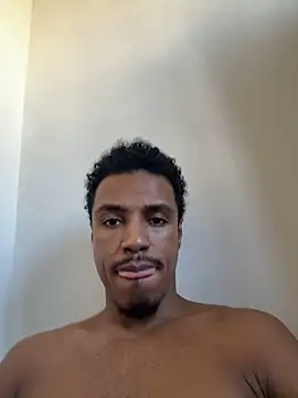 Snapshot of LorenzoBlack27 chatting on May 2026 02:46:01 PM LorenzoBlack27 online show from May 2026 02:46:01 PM