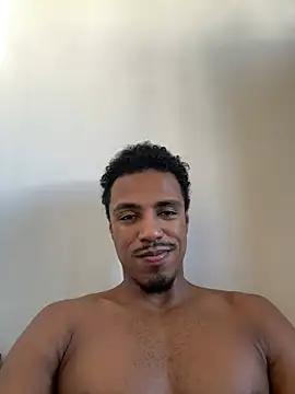 Snapshot of LorenzoBlack27 chatting on May 2026 06:31:02 PM LorenzoBlack27 online show from May 2026 06:31:02 PM