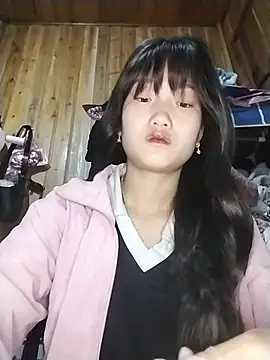 Snapshot of Hina2xx chatting on January 2026 01:40:01 AM Hina2xx online show from January 2026 01:40:01 AM