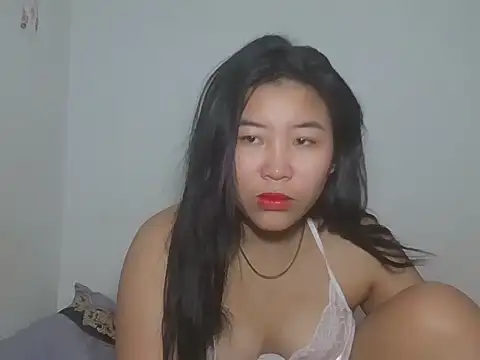 Snapshot of Zyeiii chatting on February 2026 08:24:01 PM Zyeiii online show from February 2026 08:24:01 PM