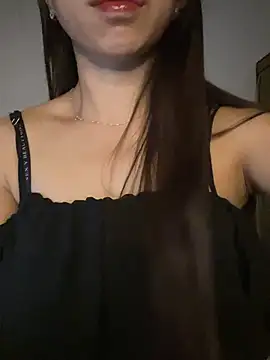 Snapshot of Mayly_lucky2 chatting on June 2026 10:05:02 PM Mayly lucky2 online show from June 2026 10:05:02 PM