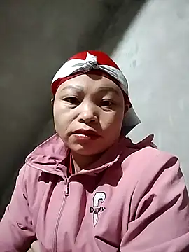 Snapshot of miray- chatting on January 2026 06:42:02 PM miray- online show from January 2026 06:42:02 PM