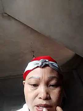 Snapshot of miray- chatting on January 2026 07:35:02 AM miray- online show from January 2026 07:35:02 AM