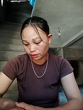 Snapshot of miray- chatting on May 2026 09:50:02 AM miray- online show from May 2026 09:50:02 AM