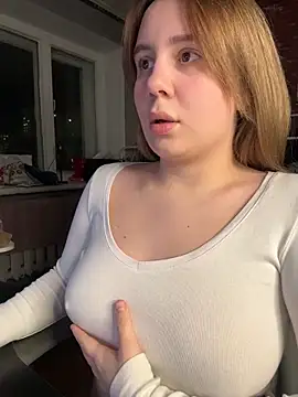 AnnaSeint online show from February 2026 04:50:01 PM