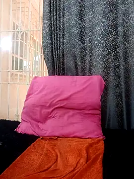 Amanda April online show from April 2026 02:13:02 PM