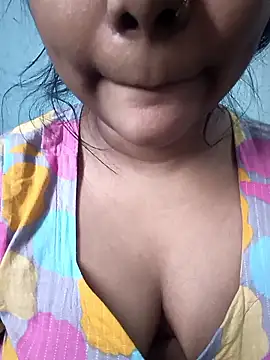 Snapshot of Desi_Nil_pori chatting on January 2026 06:05:01 AM Desi Nil pori online show from January 2026 06:05:01 AM