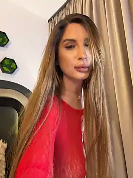 Snapshot of LucyBridgette chatting on June 2026 05:15:02 PM LucyBridgette online show from June 2026 05:15:02 PM