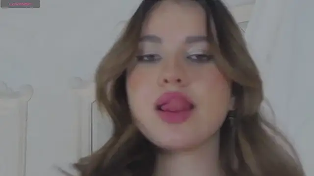 LiaVesper online show from January 2026 06:07:01 AM