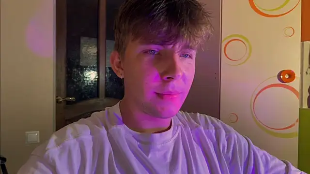 Snapshot of marcus_euphoria_ chatting on July 2026 10:22:01 PM marcus euphoria online show from July 2026 10:22:01 PM