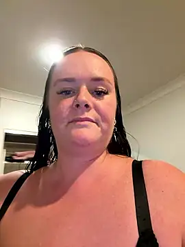 Snapshot of carinabro10 chatting on January 2026 08:05:01 AM carinabro10 online show from January 2026 08:05:01 AM