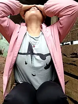 Snapshot of Chaomay_k9 chatting on February 2026 01:00:02 AM Chaomay k9 online show from February 2026 01:00:02 AM