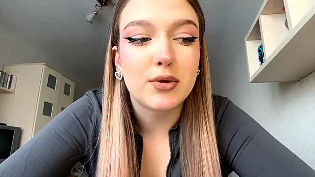 Snapshot of JammieMickiewicz chatting on February 2026 12:05:02 PM JammieMickiewicz online show from February 2026 12:05:02 PM