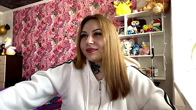 Snapshot of TraciBallena chatting on February 2026 09:03:02 AM TraciBallena online show from February 2026 09:03:02 AM