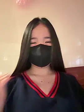 Gwen879 online show from February 2026 01:17:01 AM