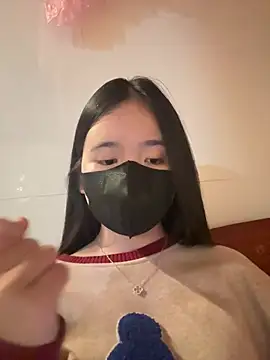 Gwen879 online show from March 2026 12:33:02 PM