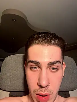 MaximStt1 online show from January 2026 01:57:02 PM