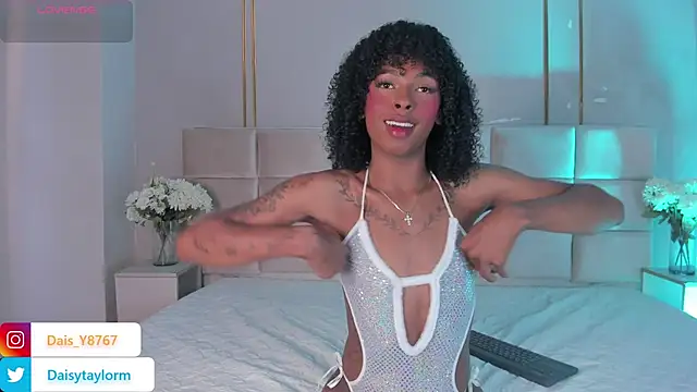 DaisyTaylor   online show from February 2026 12:50:01 PM