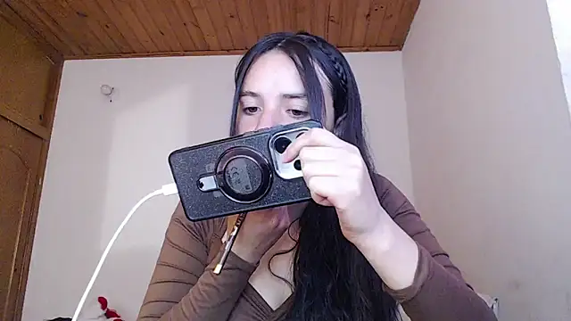 Snapshot of Shanel_Lozano chatting on May 2026 04:03:02 PM Shanel Lozano online show from May 2026 04:03:02 PM
