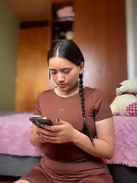 Veronica Wins  online show from July 2026 03:03:02 PM