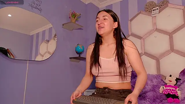 yvi taylor online show from April 2026 12:39:02 PM