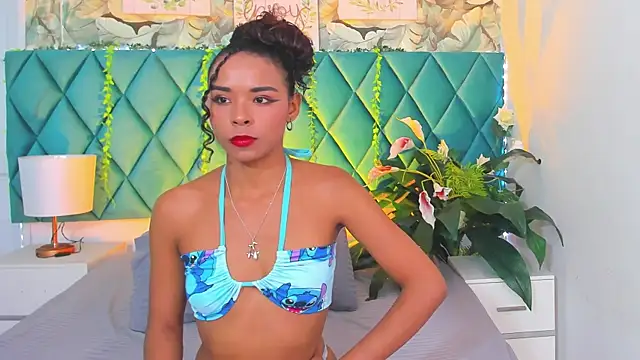 Snapshot of AlexiiaBrown chatting on May 2026 02:12:01 PM AlexiiaBrown online show from May 2026 02:12:01 PM