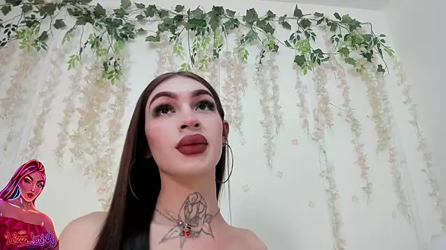 lizz lunna online show from June 2026 09:07:02 PM