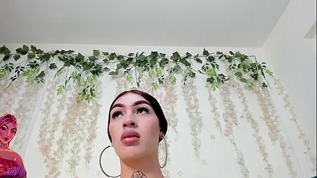 lizz lunna online show from July 2026 06:45:01 PM