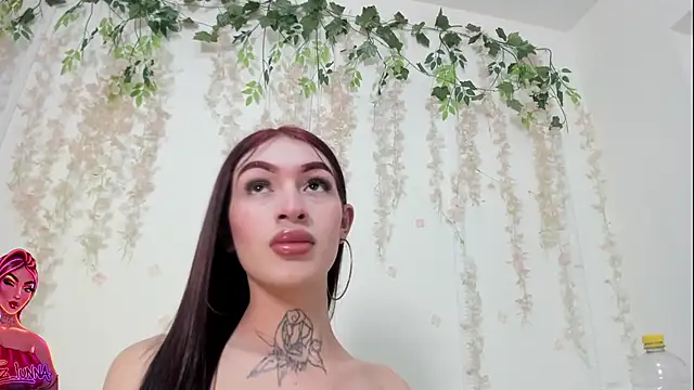 lizz lunna online show from July 2026 07:38:01 PM