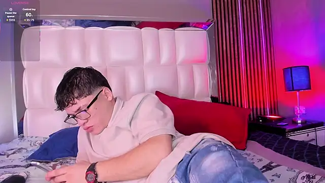 Roger And Ramona online show from February 2026 12:32:02 PM