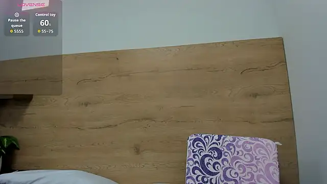 rousemonroe online show from March 2026 07:10:01 PM