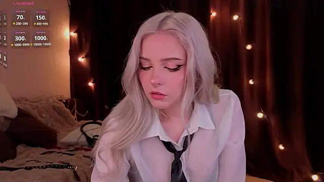 Snapshot of ShyniAlice chatting on February 2026 03:32:02 AM ShyniAlice online show from February 2026 03:32:02 AM