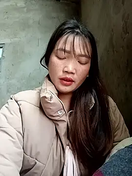 Snapshot of Nunaa2x chatting on January 2026 02:06:02 AM Nunaa2x online show from January 2026 02:06:02 AM