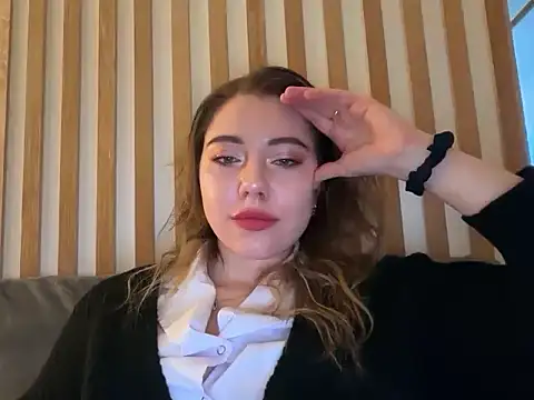 Snapshot of Luxerin chatting on March 2026 04:46:01 PM Luxerin online show from March 2026 04:46:01 PM