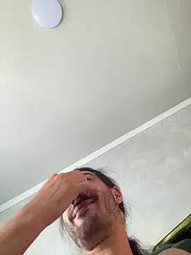 Brandy Mr-Whiskers online show from March 2026 01:27:01 PM