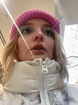 Snapshot of aka_Blonde chatting on February 2026 05:46:01 AM aka Blonde online show from February 2026 05:46:01 AM