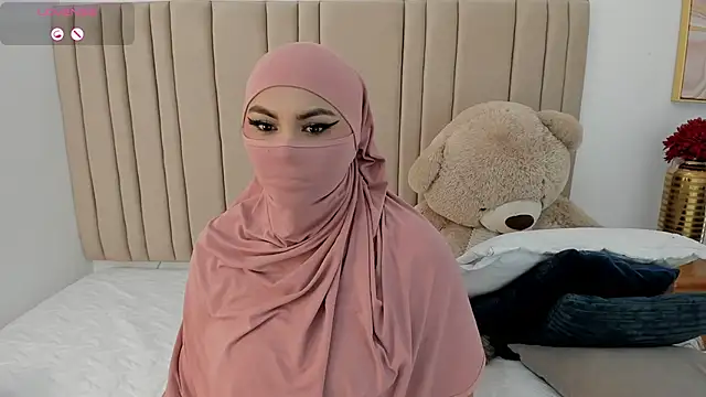 Snapshot of _seelena chatting on February 2026 12:27:01 PM seelena online show from February 2026 12:27:01 PM