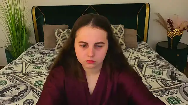 Snapshot of MikaFoxy chatting on April 2026 05:32:02 AM MikaFoxy online show from April 2026 05:32:02 AM